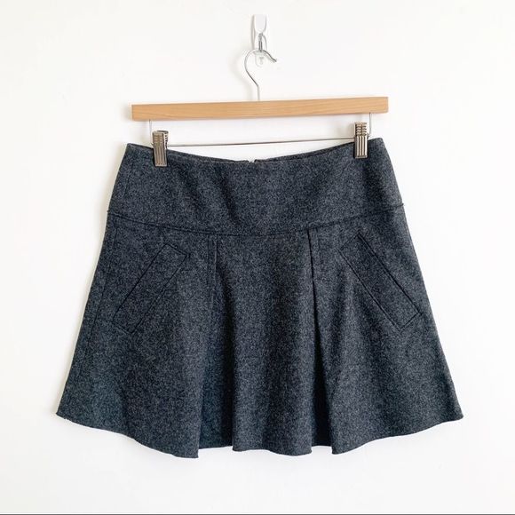 Vince Dresses & Skirts - Vince Wool Blend Pleated Felt Mini Skirt in Heather Charcoal Size 2